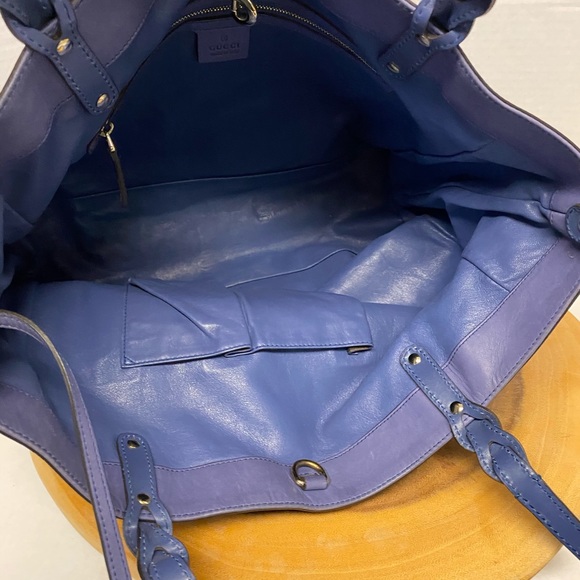 Gucci All Leather Tote & Python Wristlet - Picture 13 of 15